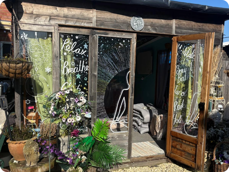 Mindfulness and relaxation cabin